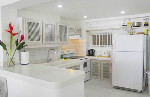 Bayville Apartment | Royal Palm, on the Beach, Penthouse Suite