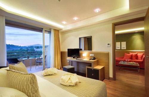 Potos Hotel | Royal Paradise Beach Resort & Spa