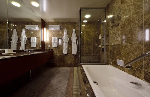 Urawa Ward Hotel | Royal Pines Hotel Urawa