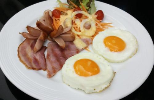 Ban Chang Hotel | Royal Place Banchang