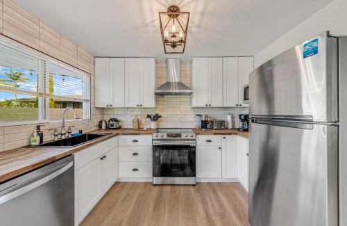 Coffeyville House | Royal Point Modern Hale