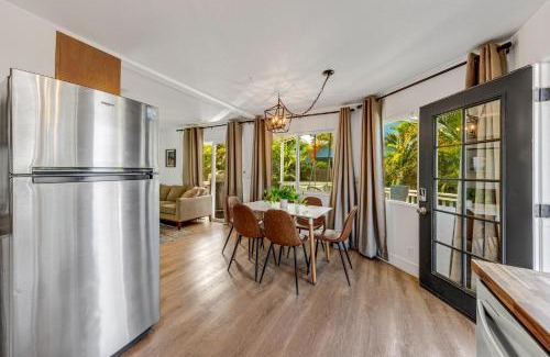 Coffeyville House | Royal Point Modern Hale