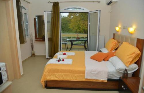 Edipsos Apartment | Royal's Studios