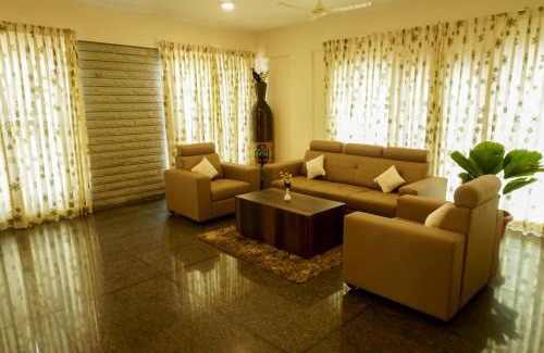 Kalyan Nagar Hotel | Royal Serenity - Kammanahalli