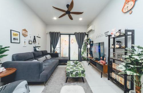 Central District Apartment | Royal Strand Totoro Theme Suite 3BR by OUR STAY
