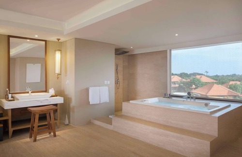 Legian Kaja Hotel | Royal Suites at The Bandha
