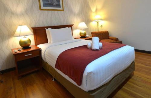 Barangay Poblacion Hotel | Royal Suites Condotel