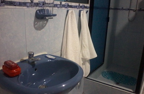 San Miguel Bed & Breakfast | Royal Sweet Dreams Airport B&B