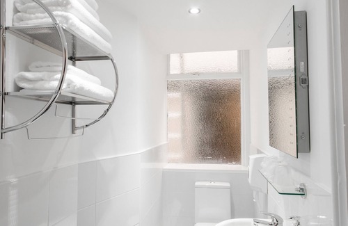 North West Hotel | Royal West End Hotel