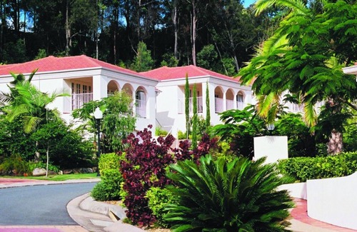 Ashmore Apartment | Royal Woods Resort