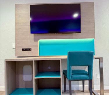 Rosemead Hotel | Royale Inn - San Gabriel, Los Angeles
