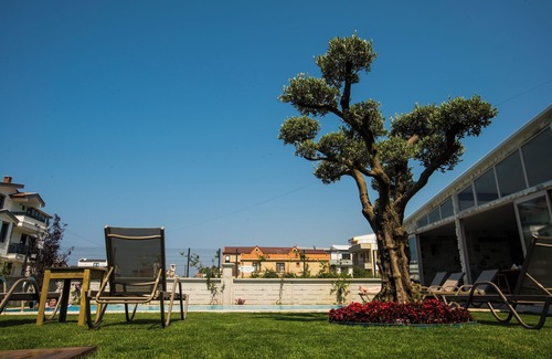 Cinarcik Apartment | Royalova Hotel