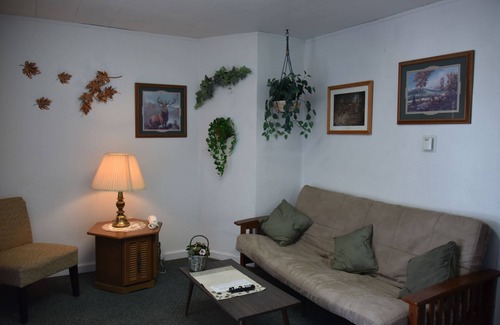 Malta Hotel | Royals Inn Motel