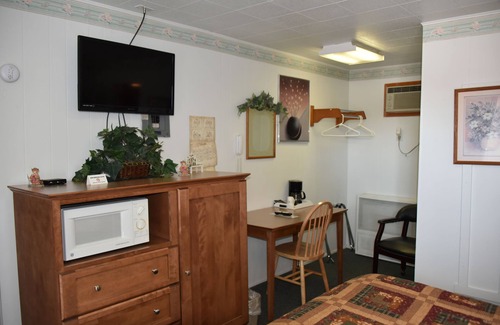 Malta Hotel | Royals Inn Motel