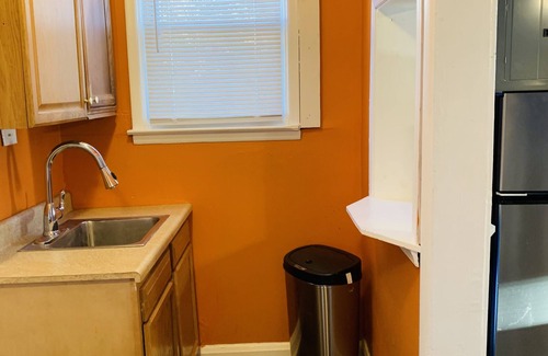 Lauraville Apartment | Royalty Homes - College Style 3 bedroom Apartment