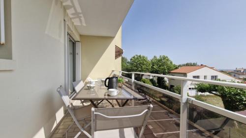 Pontaillac Apartment | Royan - APPARTEMENT VUE MER - proximité plage et parking privatif