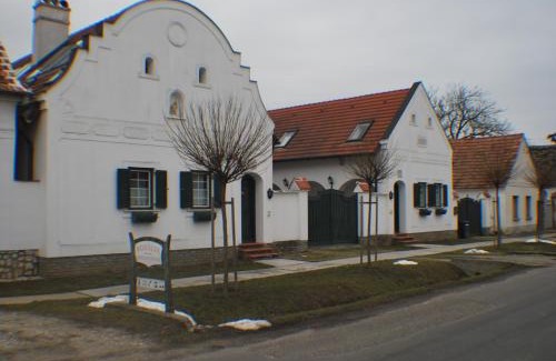 Sarrod House | Rozália Vendégház