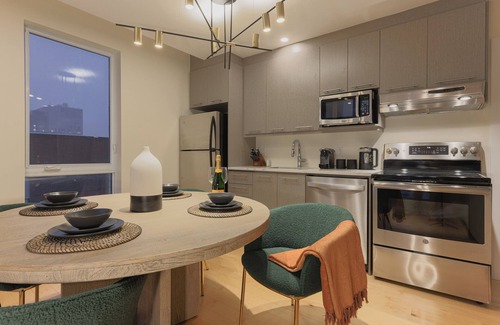 Chinatown Apartment | Rozenhaus Montréal