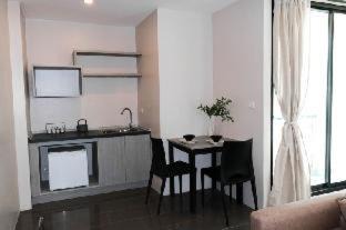 Bang Na Hotel | RQ Bangkok Sukhumvit 107 by Collection O