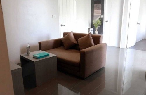 Bang Na Hotel | RQ Bangkok Sukhumvit 107 by Collection O