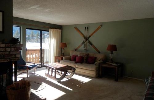 June Lake Apartment | Rr-interlaken 29