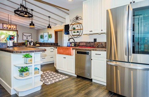 Tucson House | RR Resort life Tucson Views Pool & Spa Saguaro National Park Entire Home