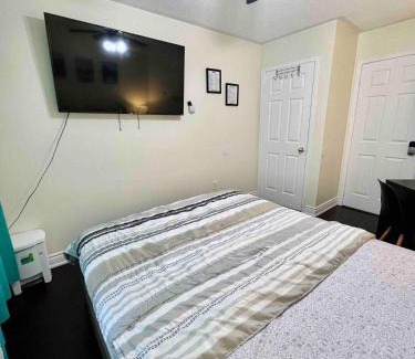 Malton House | Rr33 Private Room Near Airport