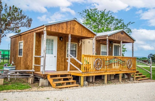 Medina House | RRR Cabin on the Medina