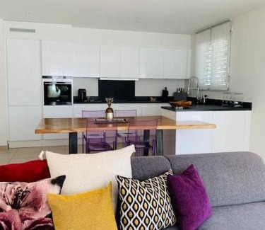Brissago Apartment | RRRR HOUSE Romantic Relaxing Radiant Refined