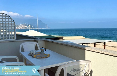 Marcelli Apartment | RS321 - Marcelli, three-room apartment facing the sea with beach included