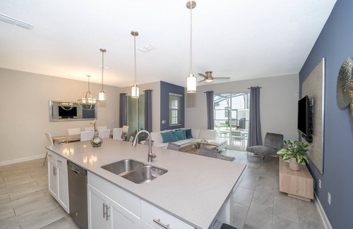 Campbell House | RS4964 Storey Lake Home 4BDRM 3BATH Private Pool Free Waterpark