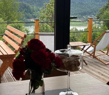 Solina House | RUBIESZCZA domki z widokiem na jezioro i góry