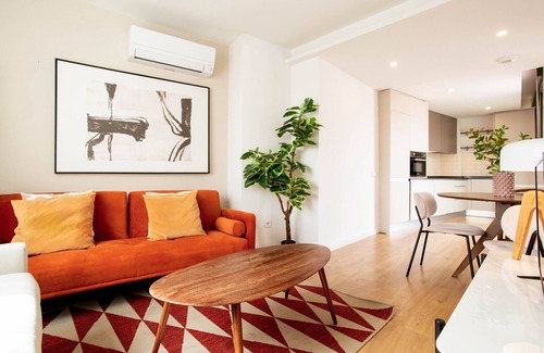 Ciudad Lineal Apartment | Rubik XII apartment in Madrid