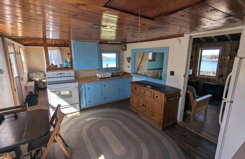 Jonesport Cottage | Ruby Cottage on the shores of Sandy River Beach