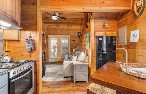 Sautee Nacoochee Cabin | Ruby's Retreat - 3rd Night Free!
