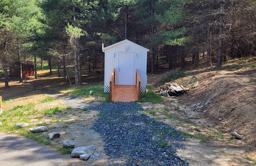 West Jefferson Cabin | Rudy Cabin