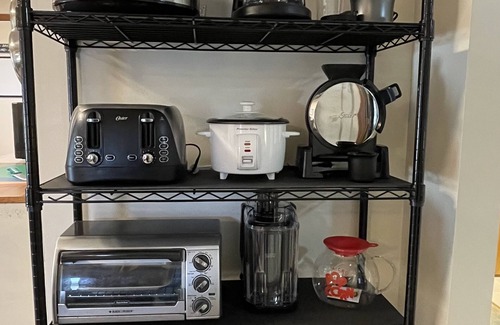 Terre Haute House | Rudy's - Single level home w/2 Bedrooms, 1 Bath, equipped kitchen, & laundry