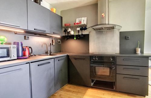 Colombier - Champ de Mars Apartment | Rue d'Isly