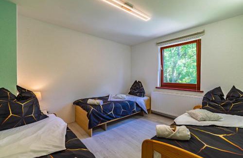 Offenburg Apartment | Ruhig gelegenes Reihenhaus Nähe Europapark & Messe, Haustiere kostenlos für Familien und Geschäftsreisende, Rechnung auf Anfrage möglich