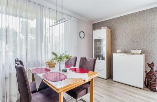 Schwalefeld Apartment | Ruhiges Apartment in Schwalefeld mit Garten