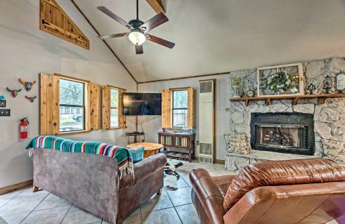 Ruidoso House | Ruidoso Cabin with Deck and Grill - Walk to Town!