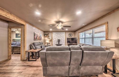 Ruidoso House | Ruidoso Cabin with Patio - Walk to Midtown!
