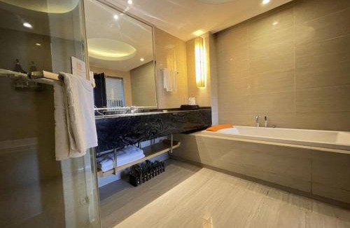 Chengdu Hotel | Ruiting Bamboo Island Hotel