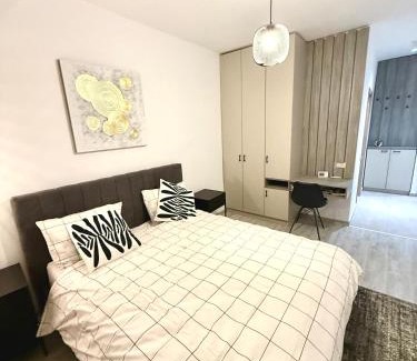 Chiajna Apartment | RULU Studio Militari Residence Ballroom