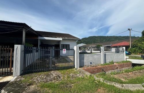 Gua House | Rumah Bonda