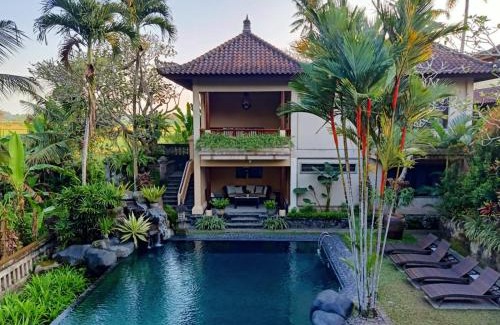 Lodtunduh House | RUNA Artisan's Villa