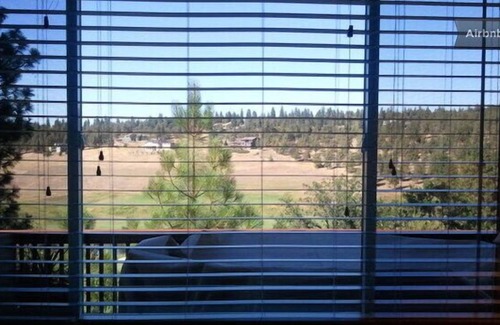 Klamath Falls House | Running Y Resort Townhouse w/ A View - Near Crater Lake