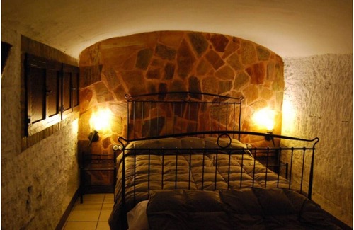Baza Cottage | Rural Accommodation Cave "El Haro"