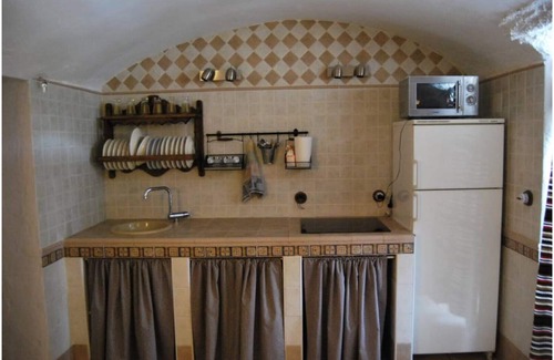 Baza Cottage | Rural Accommodation Cave "El Haro"