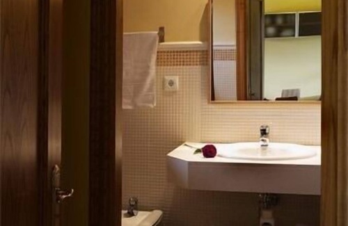 Serantes Cottage | Rural apartment El Guindal for 3 people